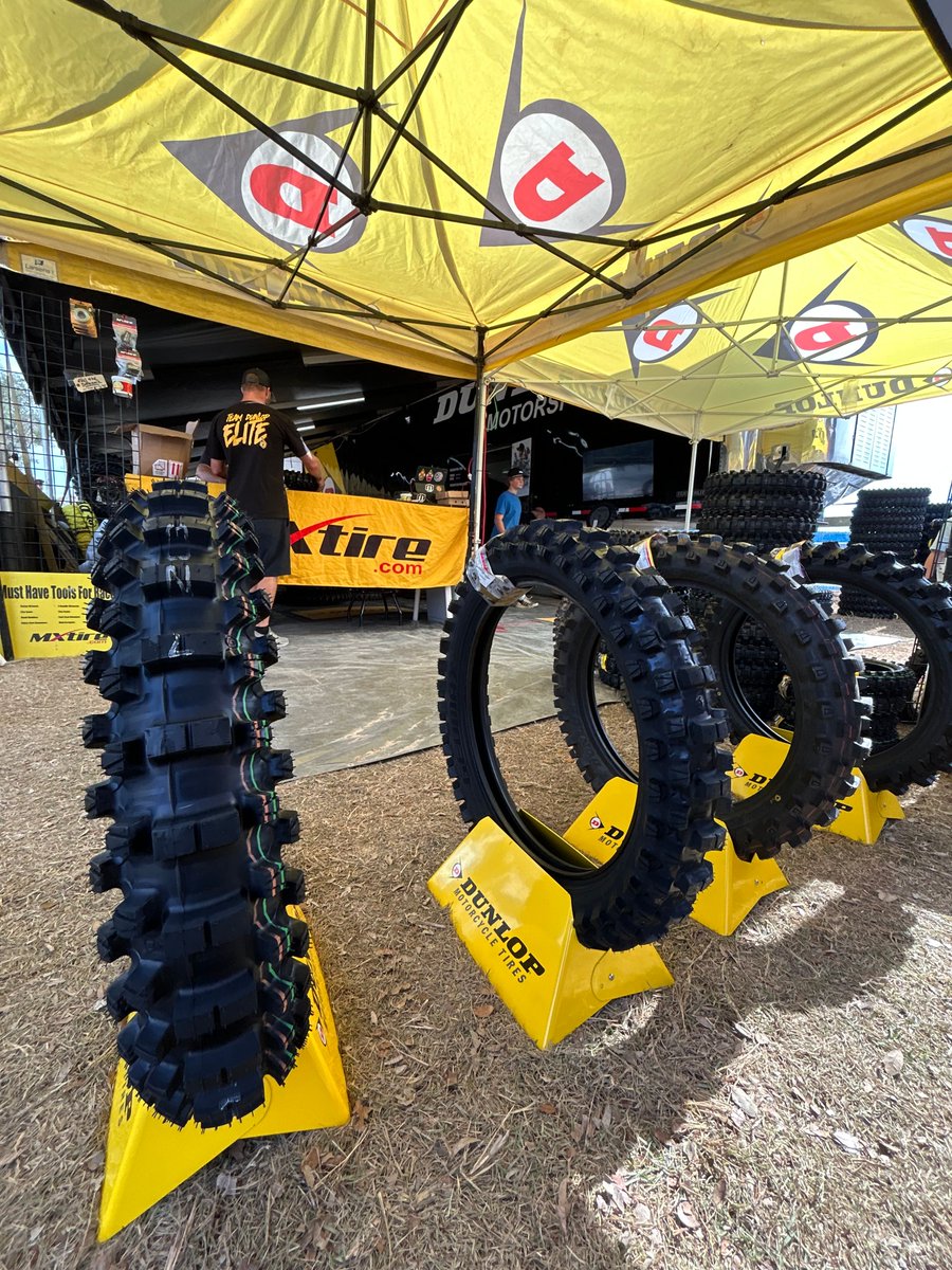 Set up and mounting  “a few” tires here at @unlimitedsportsmx Mini O’s! 💪

#RideDunlop #RaceDunlop #TeamDunlop #MX34 #MX14 #AT82 #MiniOs