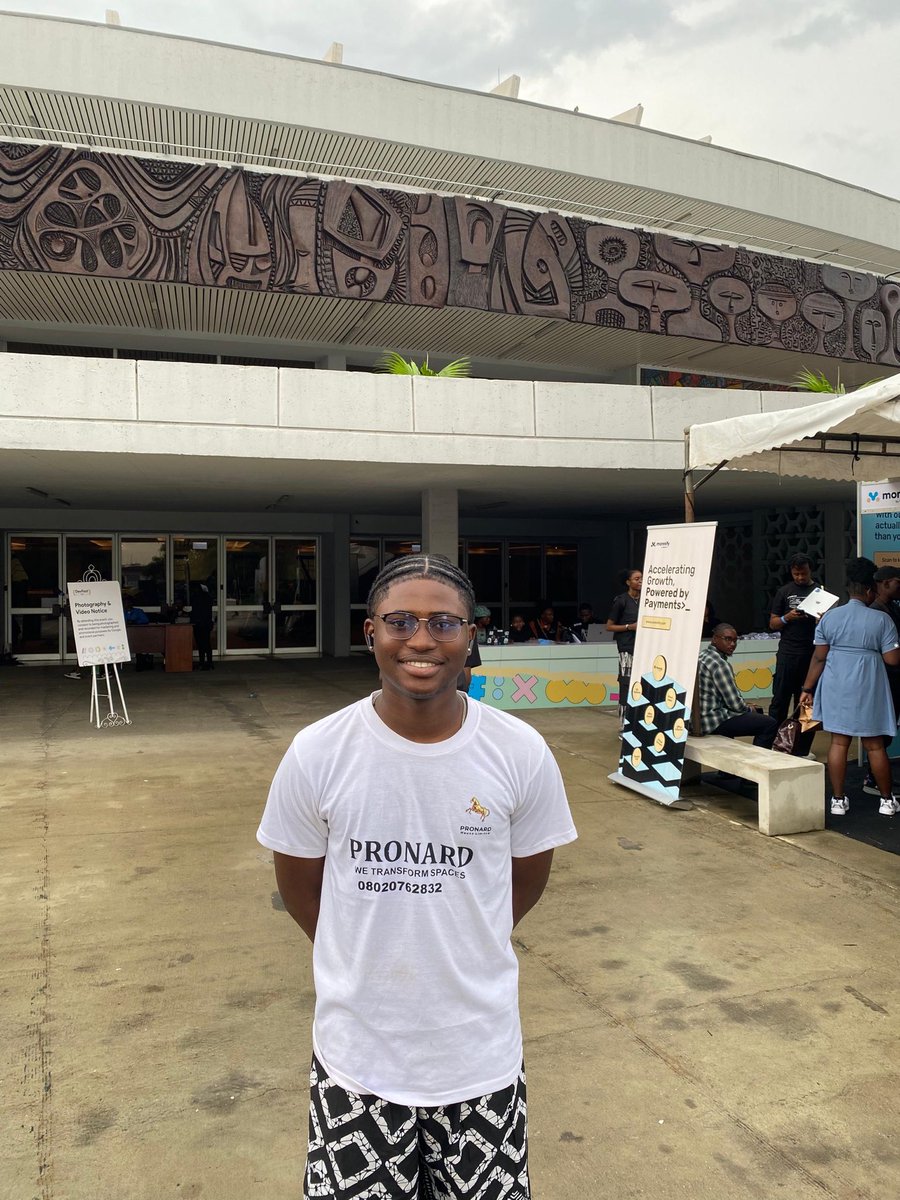 ladicodez's tweet image. Day 4 at @gdglagos peak sessions fr and yeah, met my idolos @aphrotee__ @richsongocrazy @theactualdev