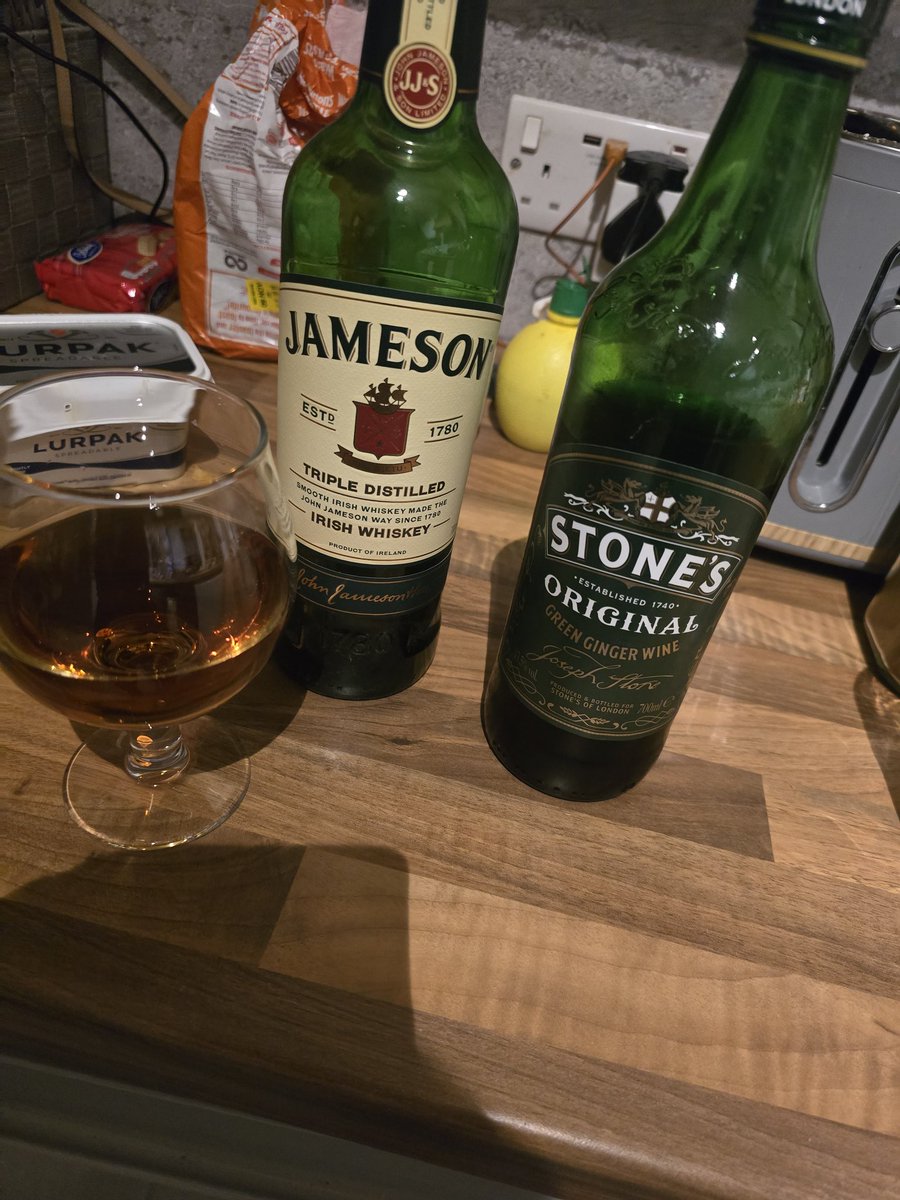 Been told to try ginger wine with whiskey 👀 wish me look, guessing this will knock your socks off