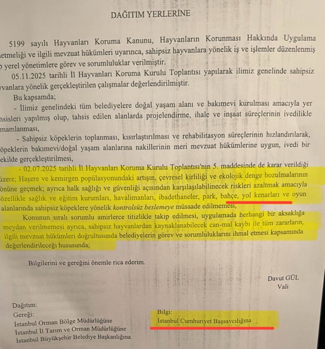 ‼️ İstanbul Valiliği:
‘Haşere, kemirgen sayısı, çevre kirliliğinde artış, ekolojik dengede bozulma, halksağlığı ve güvenlik riskinde artış sebebiyle;
-Sağlık ve eğitim kurumları
-Havalimanı
-İbadethane
-Park, bahçe
-Yol kenarı
-Oyun alanlarında köpek BESLENMESİNE müsade