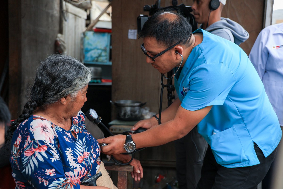 SISPeruOficial's tweet image. #NotaInformativa 📰 | Siguiendo los lineamientos del ministro de Salud, Dr. Luis Quiroz Avilés, el Seguro Integral de Salud continúa acercándose a sus asegurados para garantizar el acceso oportuno a las atenciones en salud financiadas por el SIS.

✅ Esta mañana visitamos a la…