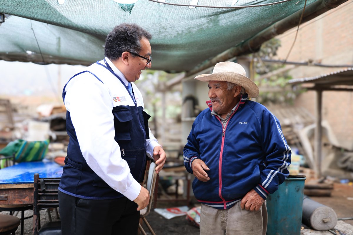 SISPeruOficial's tweet image. #NotaInformativa 📰 | Siguiendo los lineamientos del ministro de Salud, Dr. Luis Quiroz Avilés, el Seguro Integral de Salud continúa acercándose a sus asegurados para garantizar el acceso oportuno a las atenciones en salud financiadas por el SIS.

✅ Esta mañana visitamos a la…