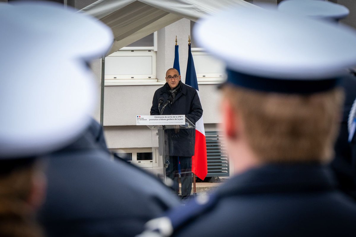 NunezLaurent's tweet image. Heureux d’avoir, à #Toulouse, assisté à la sortie de la 276e promotion de gardiens de la paix, qui a choisi de porter haut le nom de Franck Brinsolaro et Ahmed Merabet, morts en service, tués par des terroristes islamistes en 2015. 
C’est un hommage fort autant qu’un rappel de…