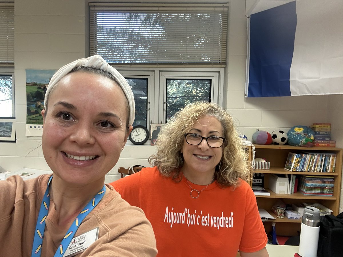 apsitdana's tweet image. Two great collab planning sessions today at @MorrisBrandonES. I didn’t get a pic with our AP, Ms. Topper. But we prepped for an upcoming writing PLC. And Ms. Darlis and I planned for a co-teaching experience with Book Creator in her French class! @apsitnatasha @APSInstructTech