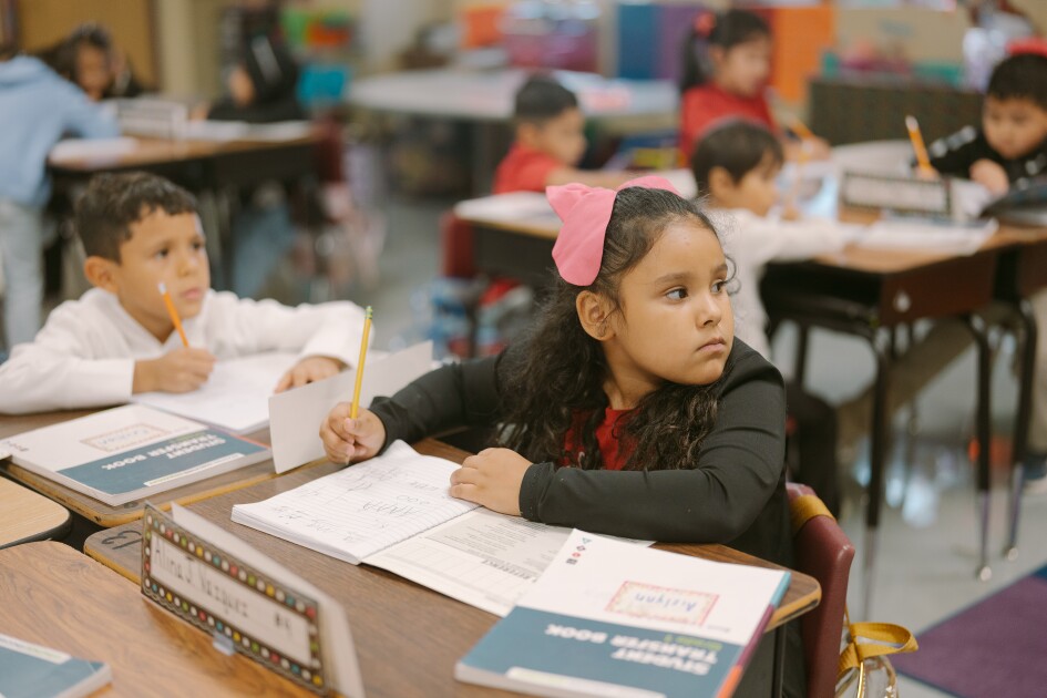 SDLBACK's tweet image. How One District Approaches the ‘Science of Reading’ With English Learners zurl.co/Ohp5z