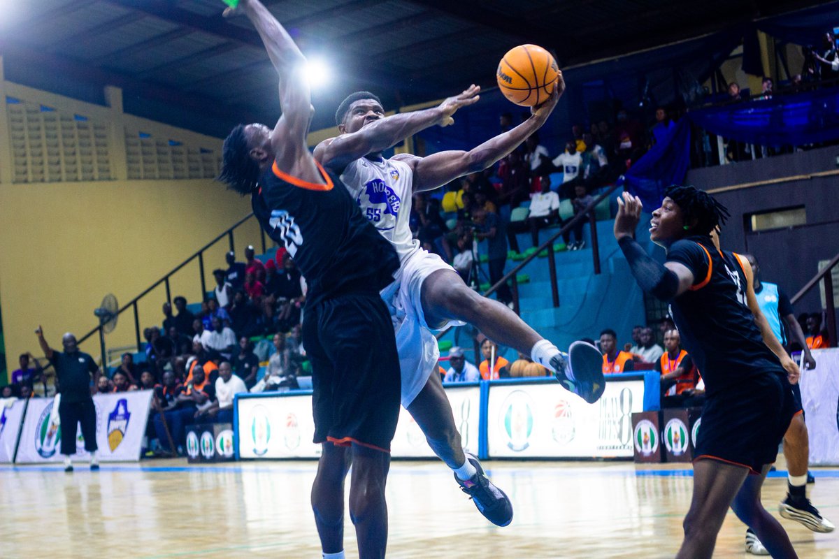 RiversHoopers's tweet image. Action pictures from the first half.
#NPBLFinal4