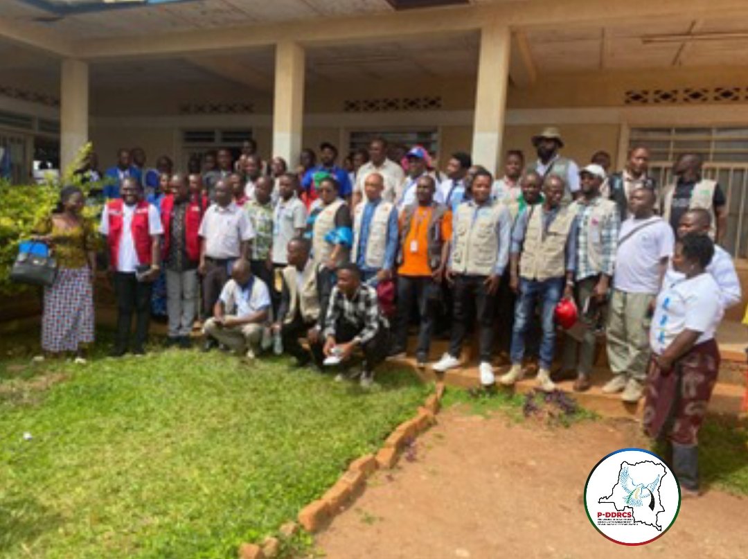 pddrcs_sk's tweet image. Present à la réunion du cadre local de concertation des humanitaires intervenant dans le territoire de Fizi,l&apos;antenne territoriale du P-DDRCS par le biais de son chef WILANGYA Damas,a informé les participants de la présence du Programme dans cette partie d la province du #SudKivu