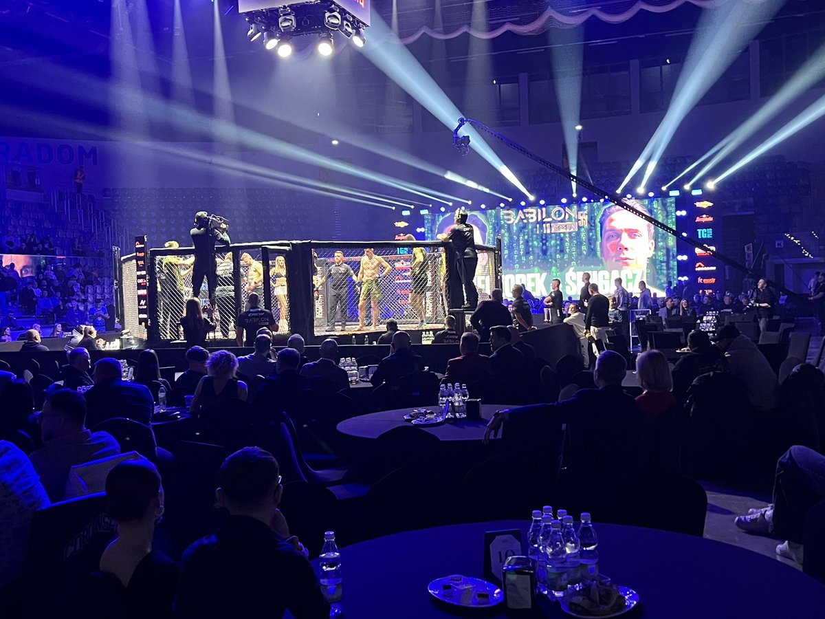 Witamy z Radomia, gdzie dziś zrelacjonujemy dla Was <a href="/BabilonMMA/">Babilon MMA</a>!