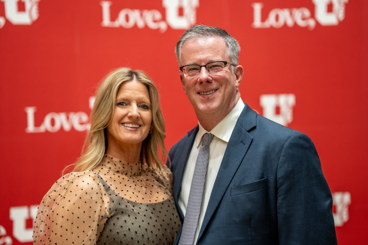 UofUSurgery's tweet image. Join us in congratulating @TCGamblin, MD, MS, MBA, FACS, on his appointment as the Beckstrand Presidential Endowed Chair in Surgical Oncology, honoring his leadership and the generosity that advances research, education, and patient care. @huntsmancancer #UofuSurgery #HCI #UofU