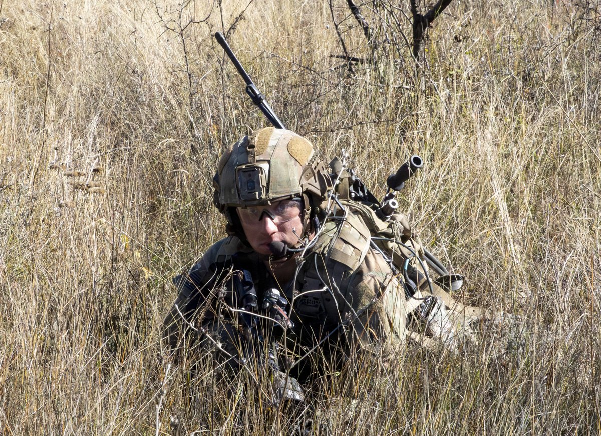 USArmyEURAF's tweet image. Built for the fight. Ready for the mission.

Alpha Company, 1-16 IN hones shooting, movement, and communication during squad live fire at Novo Selo, Bulgaria—boosting @NATO’s Eastern Flank readiness.

📷: Spc. Breanna Bradford

#ThisIsUSAREURAF | #SwordOfFreedom | #WeAreNATO