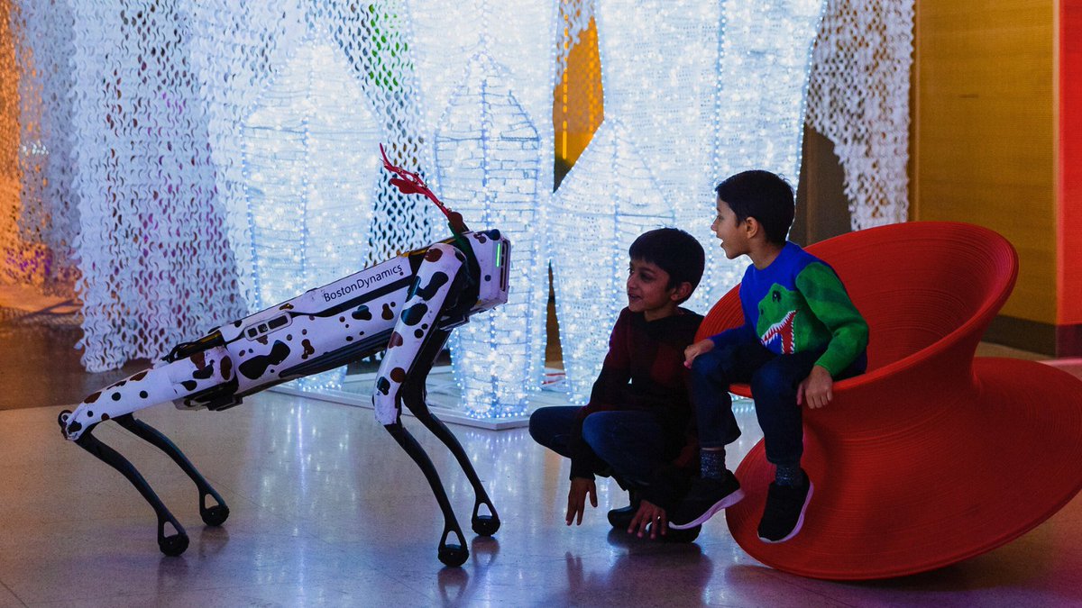 TELUS_Spark's tweet image. ✨ WEEKEND VIBE CHECK: COZY + CREATIVE + A LITTLE SCIENCE CHAOS = MERRY &amp;amp; MATTER AT SPARK! ✨

Twinkly lights ✔️
Hands-on science ✔️
New Infinity Dome show ✔️
Festive serotonin ✔️

Bring a cozy sweater and let Spark fuel that holiday mood. ❄️🧪💙

#YYCevents #Calgary #YYC