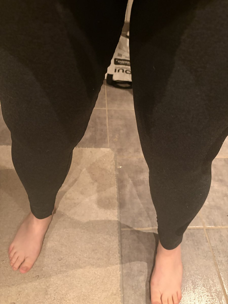 YourFrenchPissBitch🇫🇷💛 tweet media