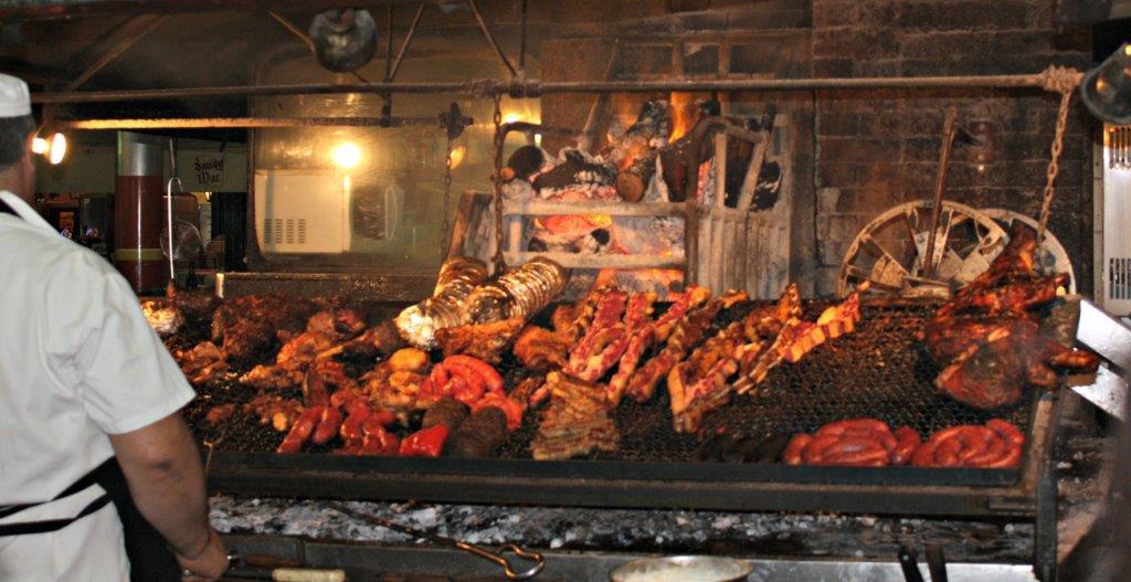 CompassandFork's tweet image. Awesome Provoleta- Grilled Provolone Cheese- Is Quick and Easy bit.ly/2qnK0sS #GoUruguay #recipe #travel