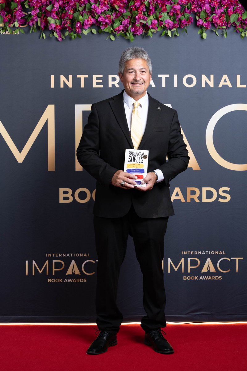 acton_jon's tweet image. Get knocked down....Get back up!  Be Perfektly Imperfekt!  Pursue Joy.  Give Grace to others and yourself. Find YOUR 2 am Courage.  Onward we sail my friends...Onward 🏴‍☠️  #BrokenShells