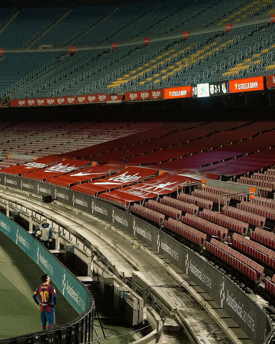 sozirv's tweet image. عودة الكامب نو، ذلك الملعب الجميل.