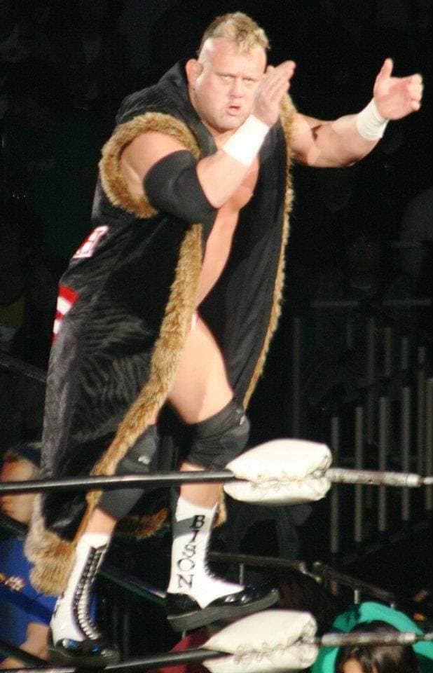 fumiaki2016's tweet photo. 本日はバイソン・スミス選手の御命日。黙祷……。We never forget Bison Smith. #バイソンスミス 選手 #noah_ghc #bisonsmith https://t.co/8n3upceAqq