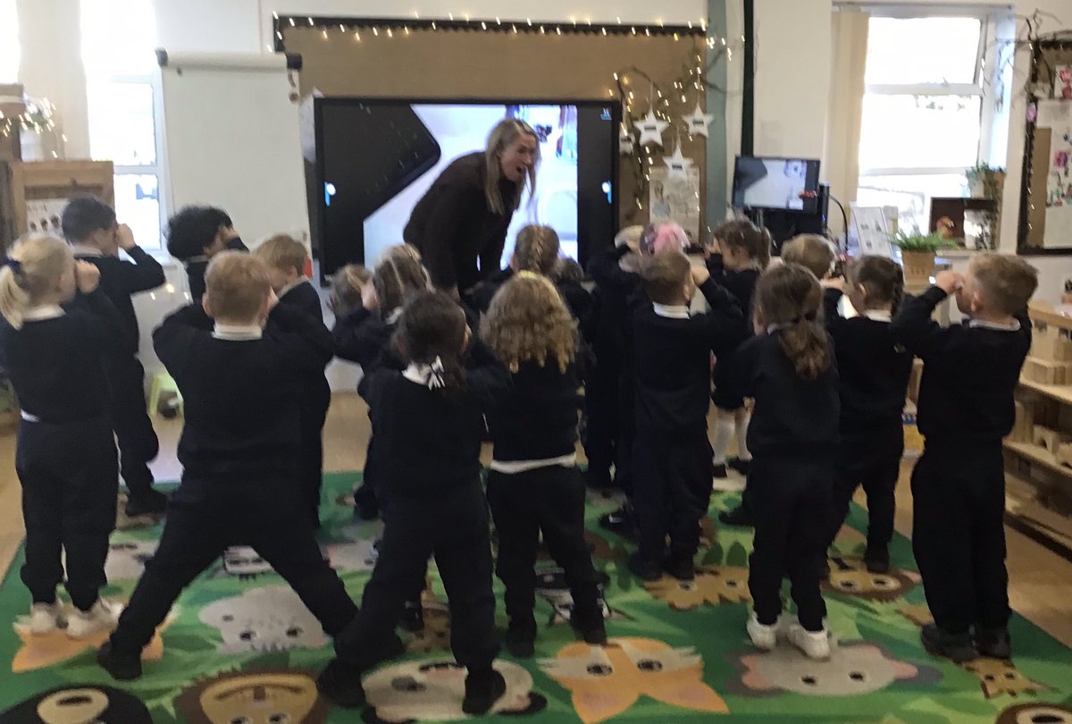 We enjoyed our story with Mrs Pierce today 📘📖