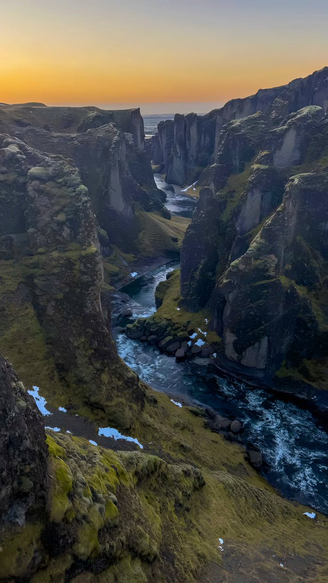 Kvrde__'s tweet image. Randonnée en Islande 🇮🇸