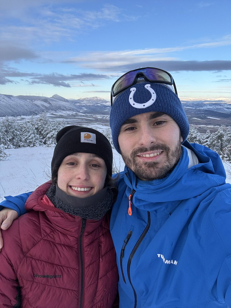 La Sierra del Perdón tras la nevada de hoy 😍❄️

Se ha disfrutado mucho en esta precoz nevada de la temporada. Esperemos que sea la señal de un buen invierno!