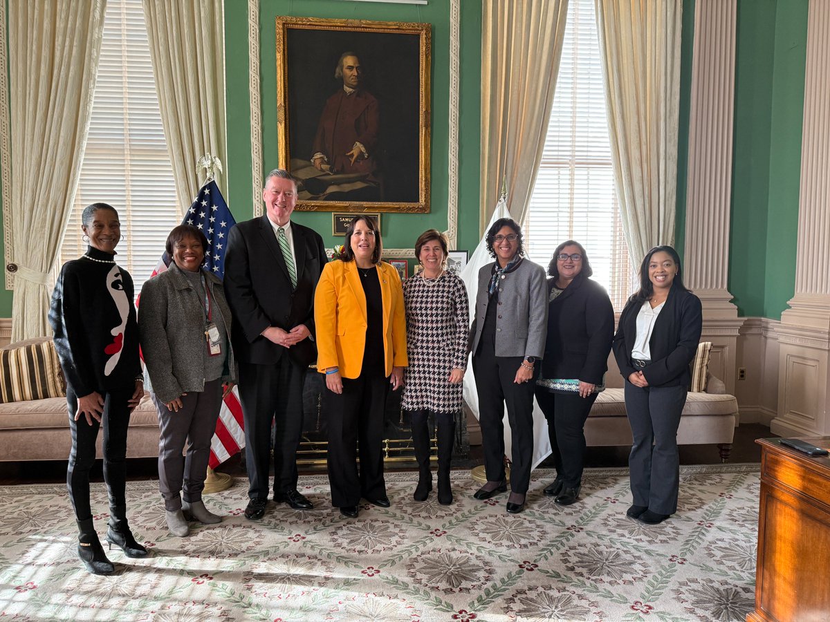 BostonABCD's tweet image. Proud to stand with @MassGovernor and Home Energy Assistance Program client Brenda yesterday to advocate for continued HEAP funding from the federal government.

More than 150,000 households across the state rely on HEAP during the winter months.

Keep HEAP funded!

#HEAP #LIHEAP