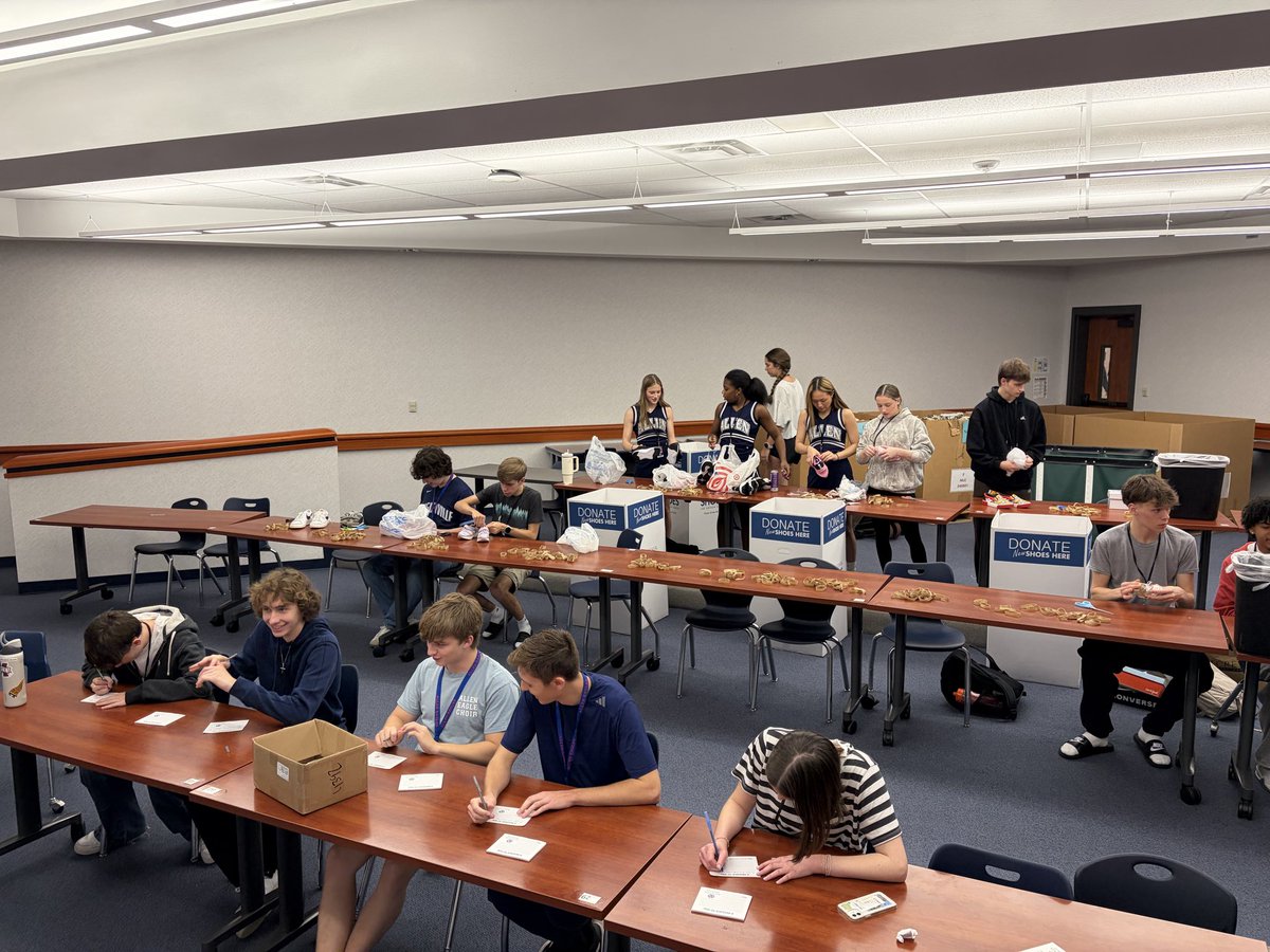 Allen Track tweet media