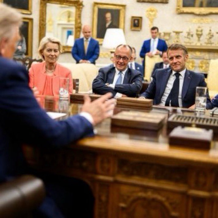 TribunePop23's tweet image. 🚨ALERTE INFO

Donald Trump prévient que l&apos;Ukraine à jusqu&apos;au 27 novembre pour accepter son plan de paix.

Voici les 28 points du plan de paix : 

1. Confirmation de la souveraineté de l’Ukraine.  

2.Traité de non-agression entre Russie, Ukraine et l’Europe.  

3.Engagement que…