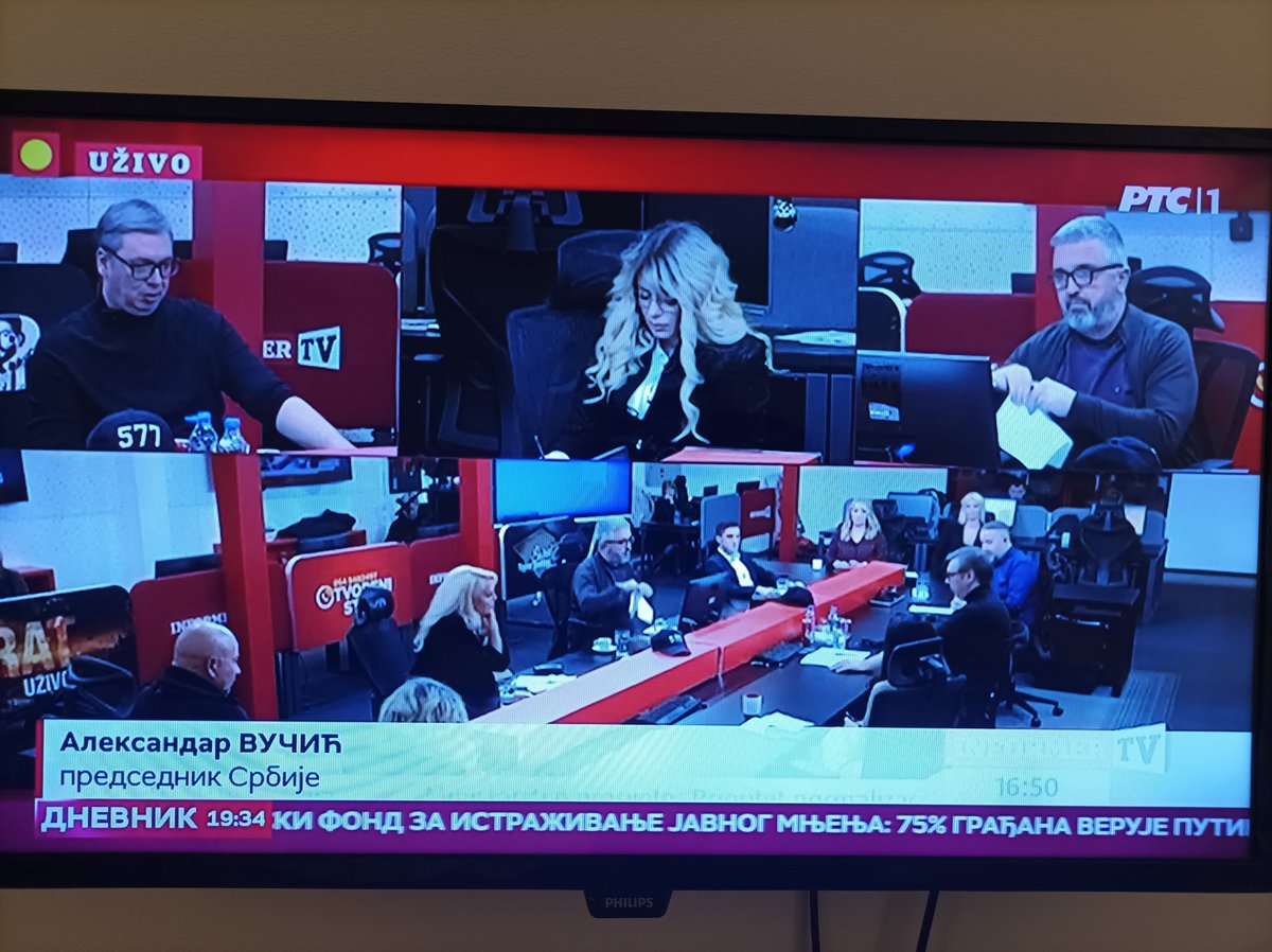 RTS je poceo da prenosi ukljucenja iz Informera, i priloge od DJV? Majko moja. Jedan od prvih zadataka nove vlasti mora biti gasenje RTS...