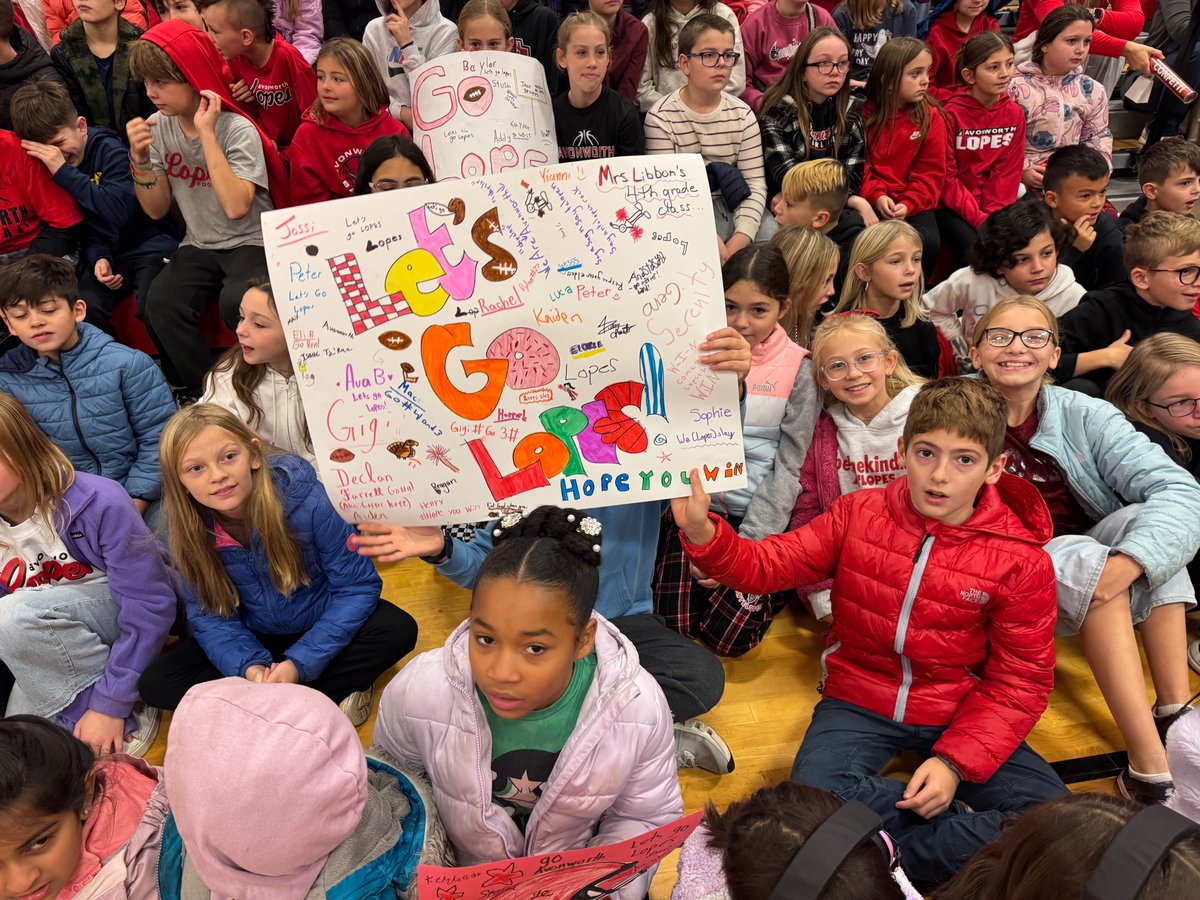 A huge pep rally sendoff for the Lopes as they head to the 3A WPIAL Championship on Saturday. Let’s go, Avonworth!