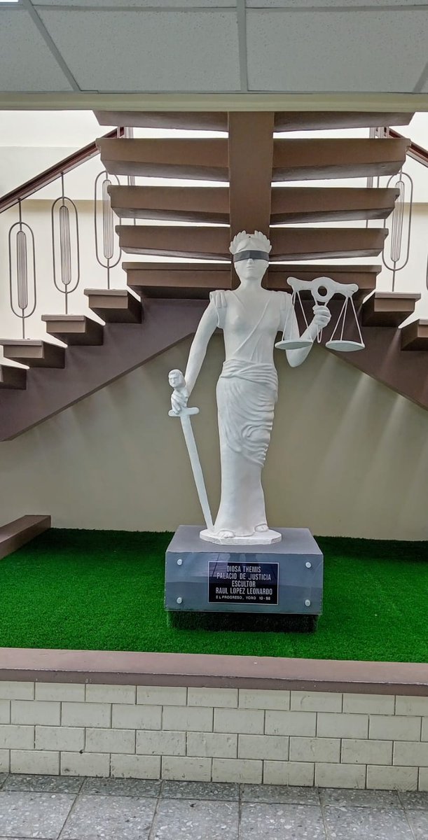 PJdeHonduras's tweet image. En el #JuzgadoDeLetras Seccional de la Sección Judicial de #ElProgreso, en Audiencia de Declaración de Imputado, se le aplicó la medida cautelar de la Detención Judicial a Wilmer Antonio Mencía, supuesto responsable de los delitos de Tenencia Ilegal tanto de Armas como Munición…