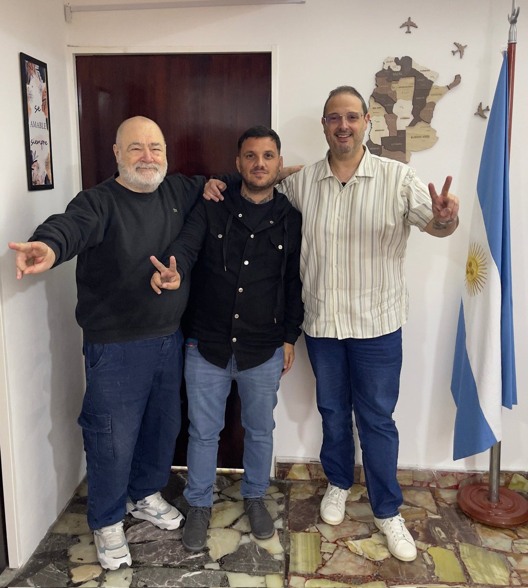 👍🏼 Mantuve una significativa reunión con el pte. del Centro de Técnicos de La Matanza, <a href="/MarianoBorras4/">Mariano Borras</a>, dónde pudimos compartir miradas sobre el distrito y la importancia de la capacitación para su desarrollo. 

Agradezco a Óscar Pettinato quien acompañó el encuentro.
#LaMatanza