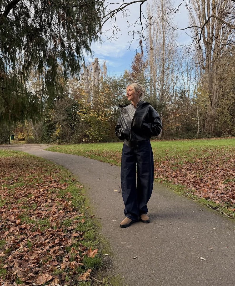 lw6source's tweet image. 📸 | leah williamson recently