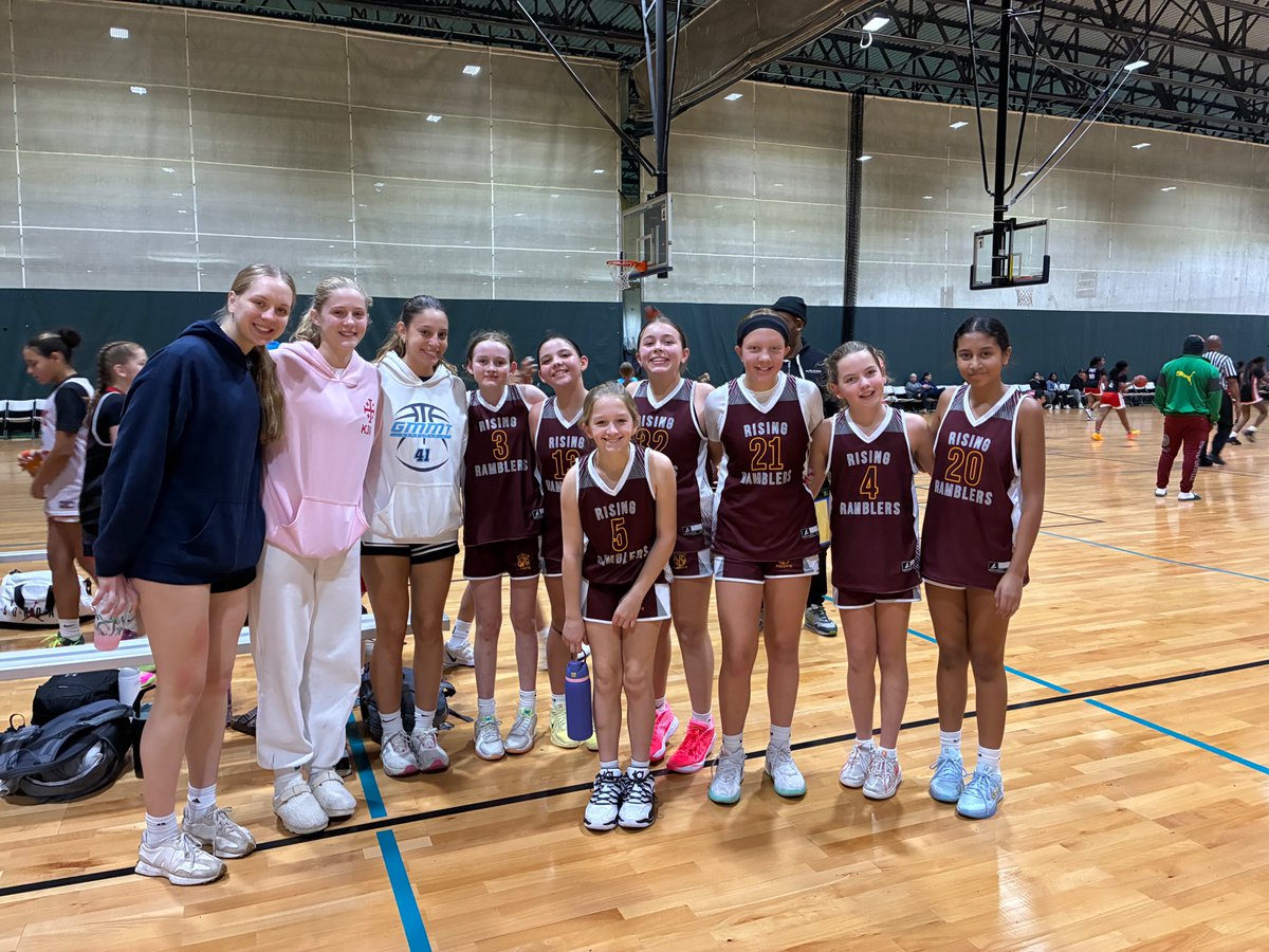 LAGirlsHoops's tweet image. 🏀 Rambler pride on full display! Our varsity team showed up to cheer on the Rising Ramblers — future stars in the making! #HardWorkPaysOff