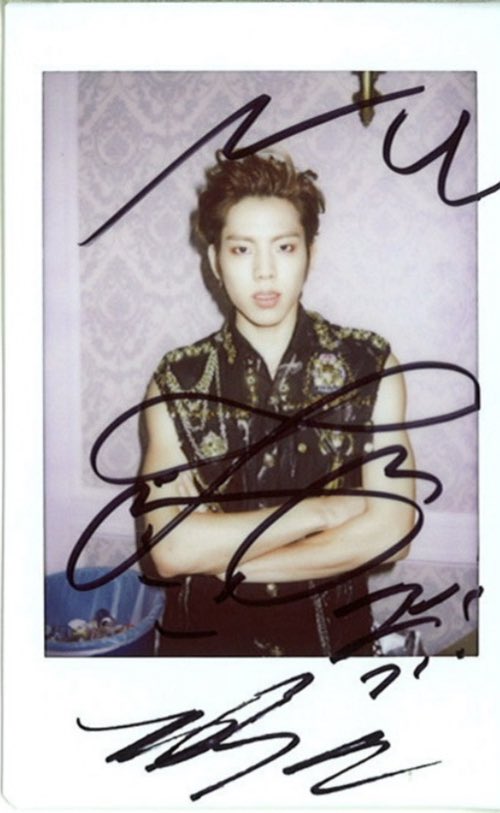 infinite_zip's tweet image. JANG DONGWOO, &apos;One Great Step&apos; World Tour Official Polaroid, 2013.

#장동우 #동우 #인피니트 #INFINITE #JANGDONGWOO