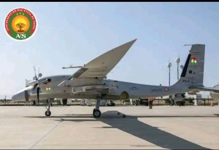 AzizHassoumi's tweet image. 🚨Dernière minute/ NIGER🇳🇪: Un nouveau Akinci vient de se poser à l’aéroport de la base aérienne de Niamey.