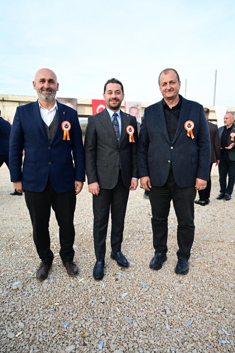 Bursa Şehir Hastanesi ve YHT Garı Bağlantı Yolları Temel Atma Törenine Ulaştırma ve Altyapı Bakanımız Sayın Abdulkadir Uraloğlu’nun katılımlarıyla gerçekleştirildi.

Törene; Bursa Valimiz Sayın Erol Ayyıldız, AK Parti Bursa İl Başkanımız Sayın Davut Gürkan, Bursa