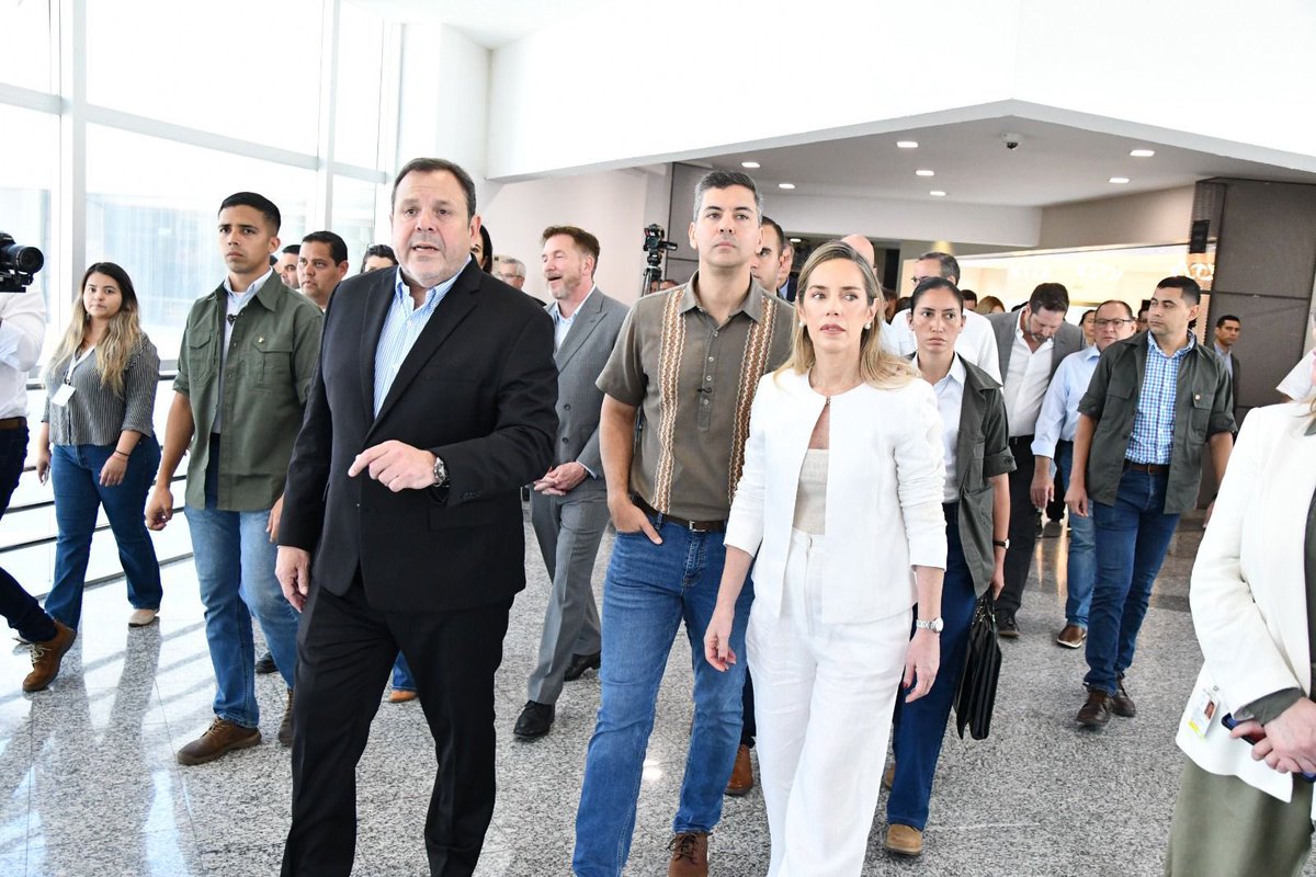 dinacpy's tweet image. Acto de inauguración del nuevo embarque del Aeropuerto Internacional Silvio Pettirossi.

#DINACPY #SilvioPettirossi #GobiernodelParaguay