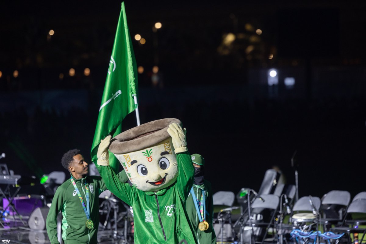 TeamSaudi's tweet photo. يــوم الختـــام 👋🏻

📸| جانب من دخول وفد #فريق_السعودية لحفل ختام دورة ألعاب التضامن الإسلامي #الرياض2025 https://t.co/MNjhSsJJ1i