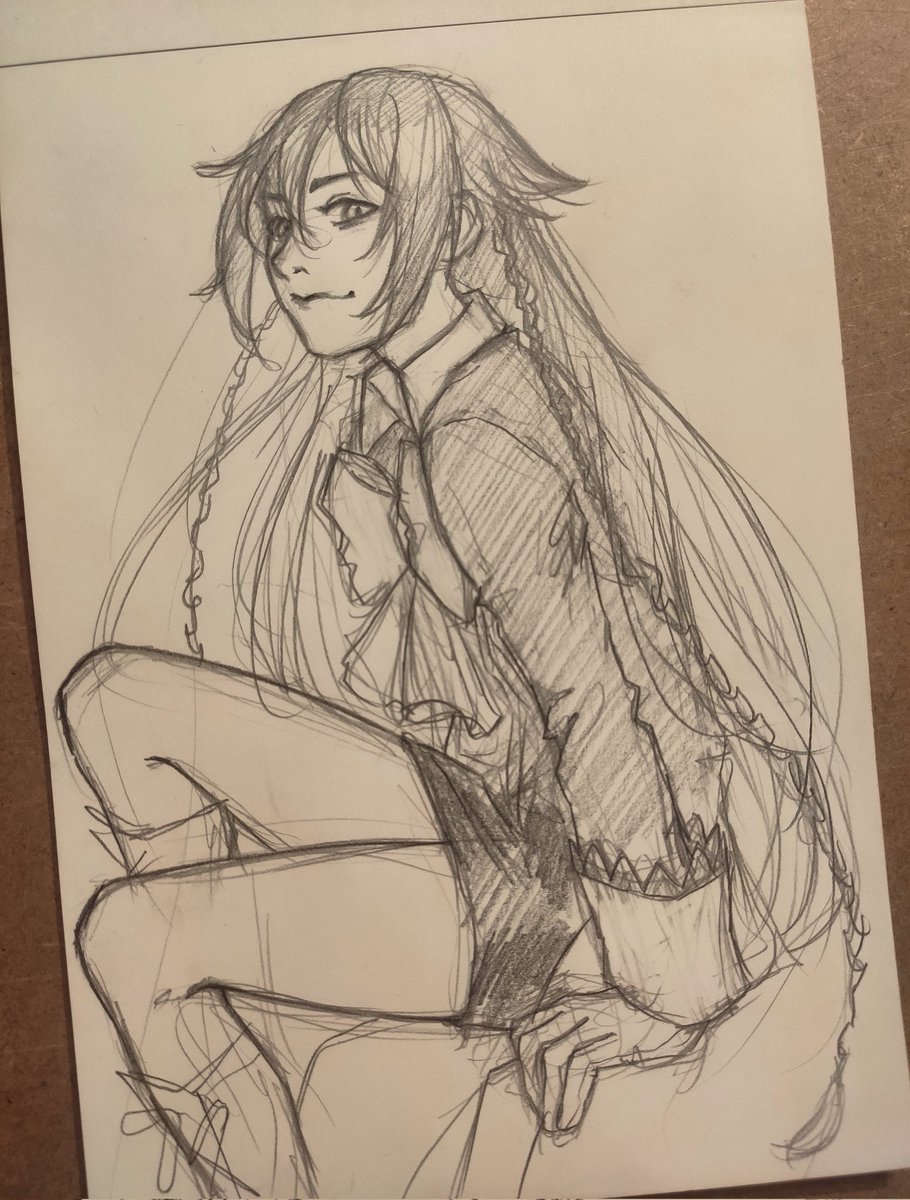 Кроче я з горя влаштувалась на роботу.
Але зп буде нескоро, а антидепресанти вже пора оновити, так шо купіть будь ласка брелочки 
👉🏼👈🏼
Зараз в наявності 2 штуки. По 200 гривнів
Або можу вам намалювати ескіз вашого персонажа і красіво його відсканувати потім.
Буду вдячна за репост