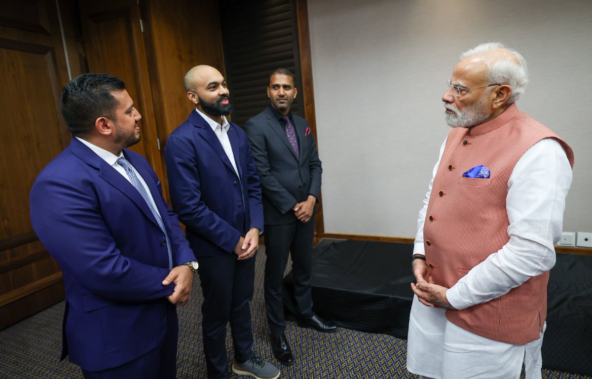 narendramodi's tweet image. Had a fruitful interaction with Indian origin tech entrepreneurs in Johannesburg. They talked about the work they are doing in sectors such as FinTech, social media platforms, agriculture, education, healthcare, medical devices and more. Called upon them to deepen their…