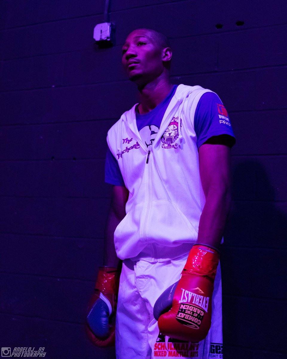 BCuttinoTSMA's tweet image. It&apos;s almost time to lock 🔐 in. Fight news coming soon! 🥋🥊🎯 #Kickboxing #BoundForGlory #BOSSMODE #BOMBSANDDRAMA #TuneUpCrew 

📸: @AngeloJ_89