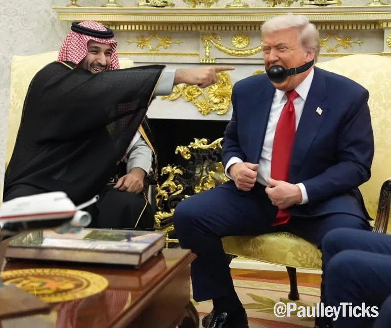 PaulleyTicks's tweet image. &quot;Quiet, gimpy.&quot;