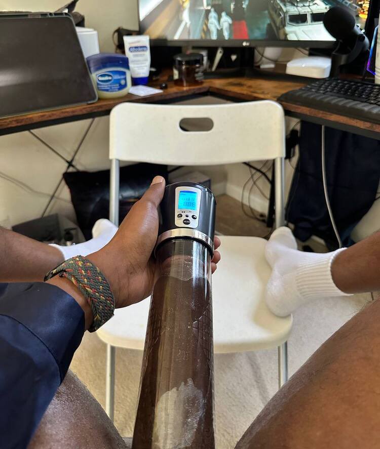 had to pump up a lil this morning!😈💦🧴