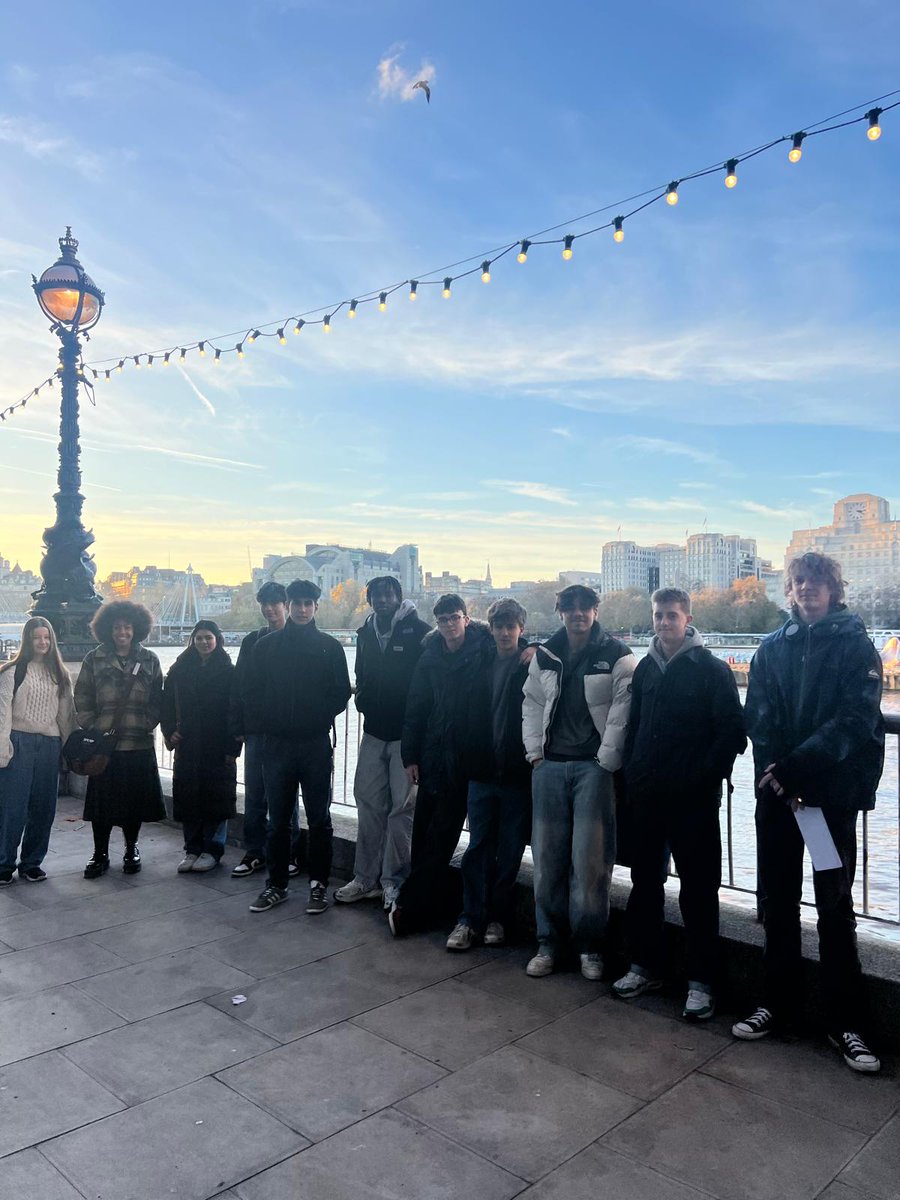 SpanishTHSchool's tweet photo. Our 6th form Spanish students on a study day at the BFI today. The day focused on the film El Laberinto del Fauno and the shadow of the Spanish Civil War. https://t.co/S7whisxEyv