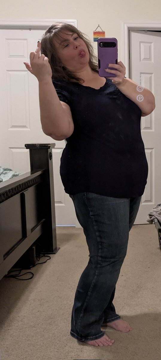 I'm in a "shut up &amp; send mood" so go on... Impress me, for once 🎀