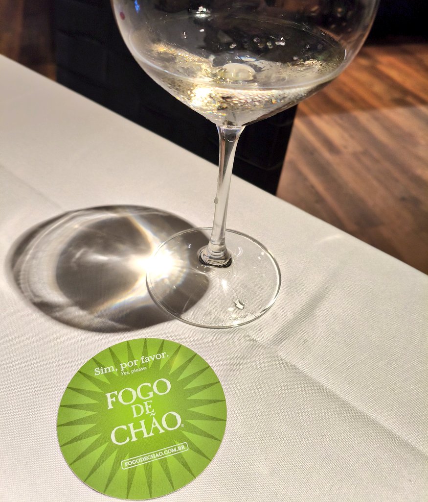 netuno2020's tweet image. Almoço com irmão...Sempre bom! 😋😜