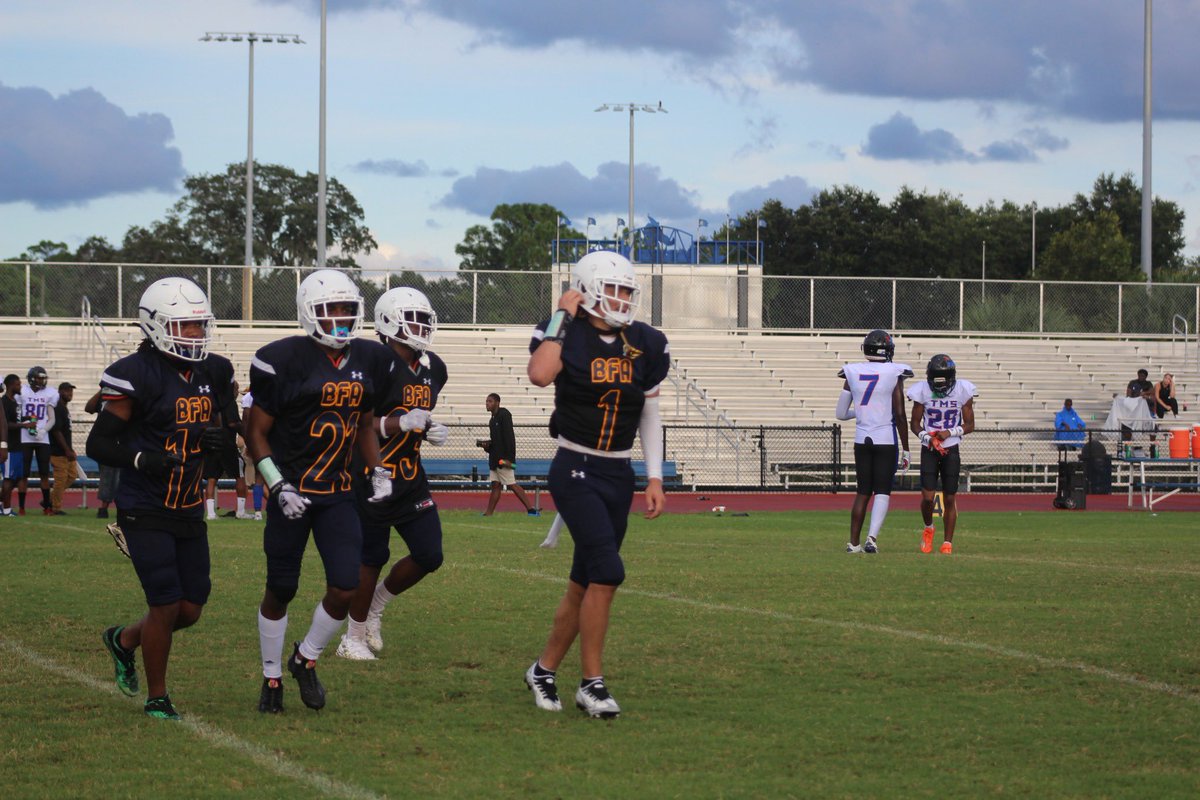 Breaking News 🚨 Santa Teresa defensive back <a href="/JonasLopez194/">Jonas Lopez</a> has received offers from Southeast Gorillas Junior College &amp; <a href="/BonnFootball/">Bonneville Football Academy</a>!!!! 👏💯
Congratulations Jonas, well deserved &amp; keep up the hard work!!!! 🤝 

#MTZMedia #SEGorillas #BFAEmperors 🦍🟢⚫️🔵🟡

<a href="/bench424nmore/">Mark Gibson</a>