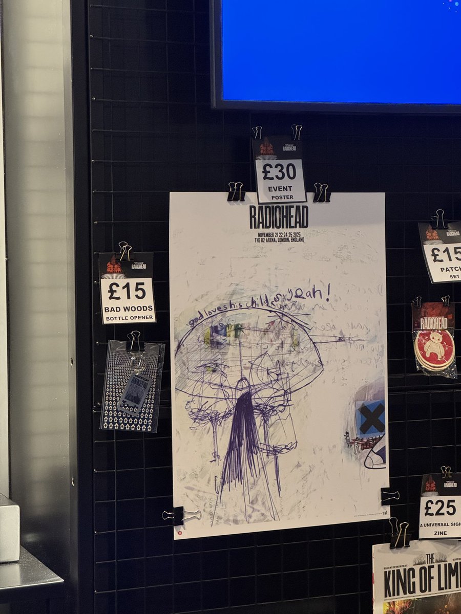 nsk0826's tweet image. ロンドン公演限定グッズは黒にオレンジの日付入りTシャツとOKコンの日付入りポスター
#Radiohead #RadioheadLive25 #theO2