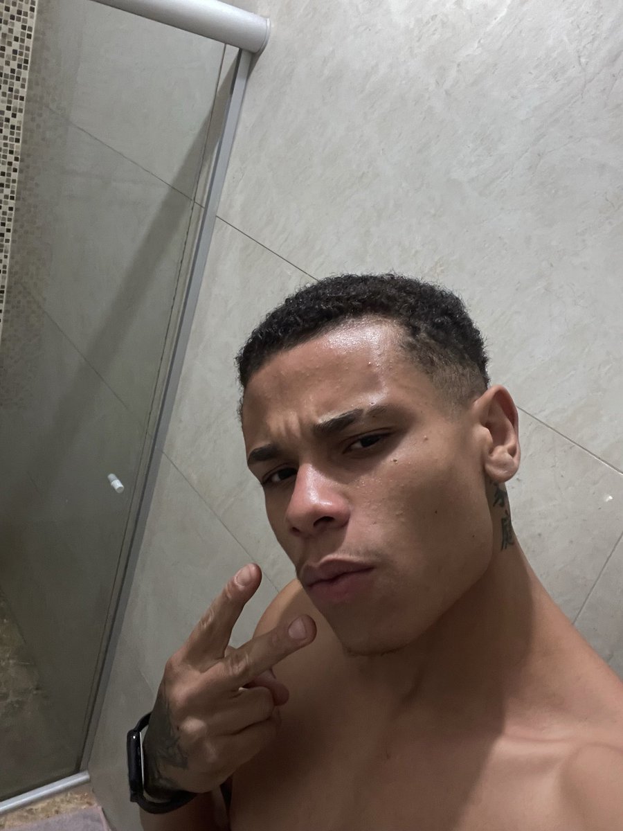 Era só tu aqui embaixo 🍆