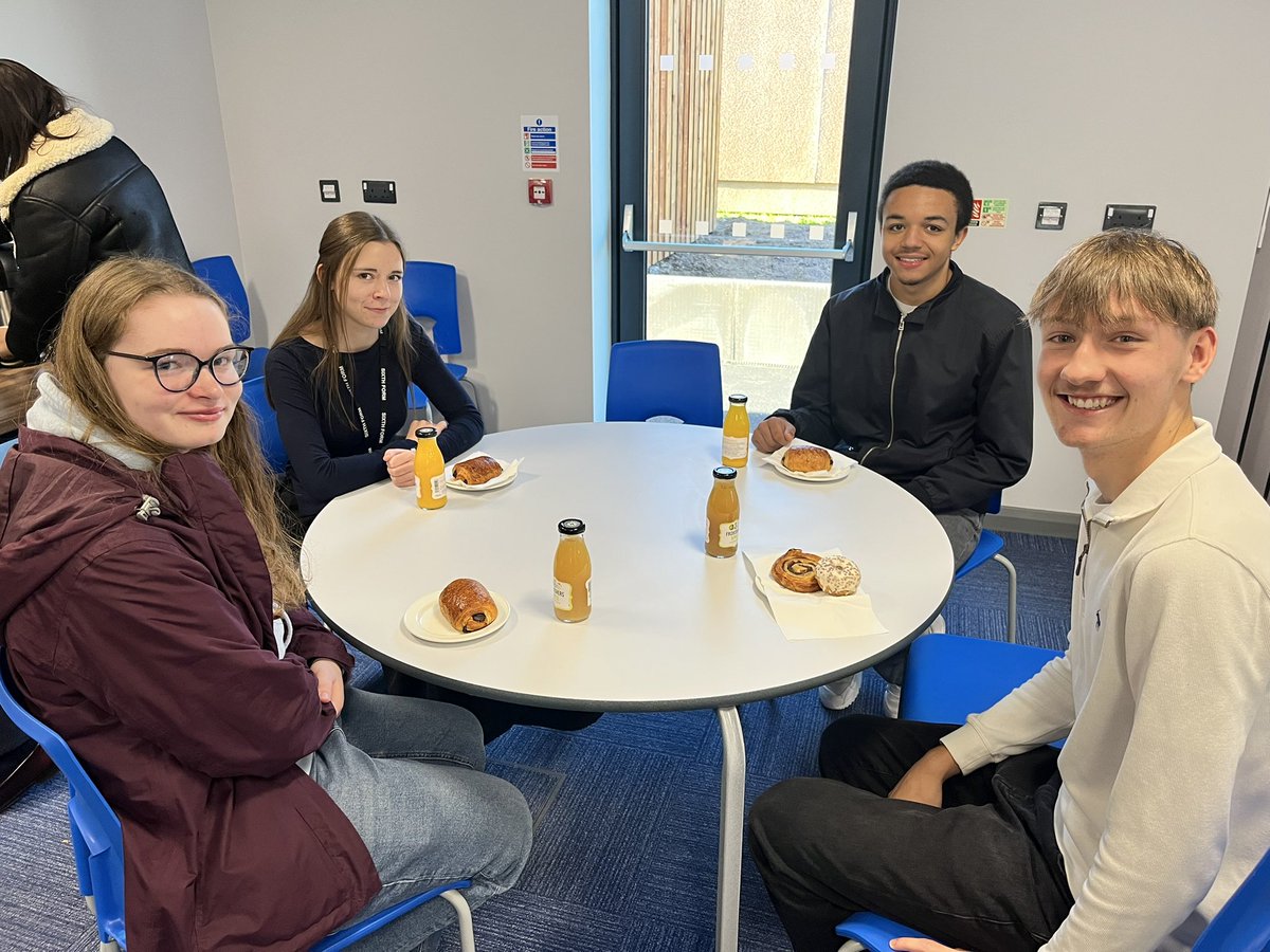 HGSASixthForm tweet media