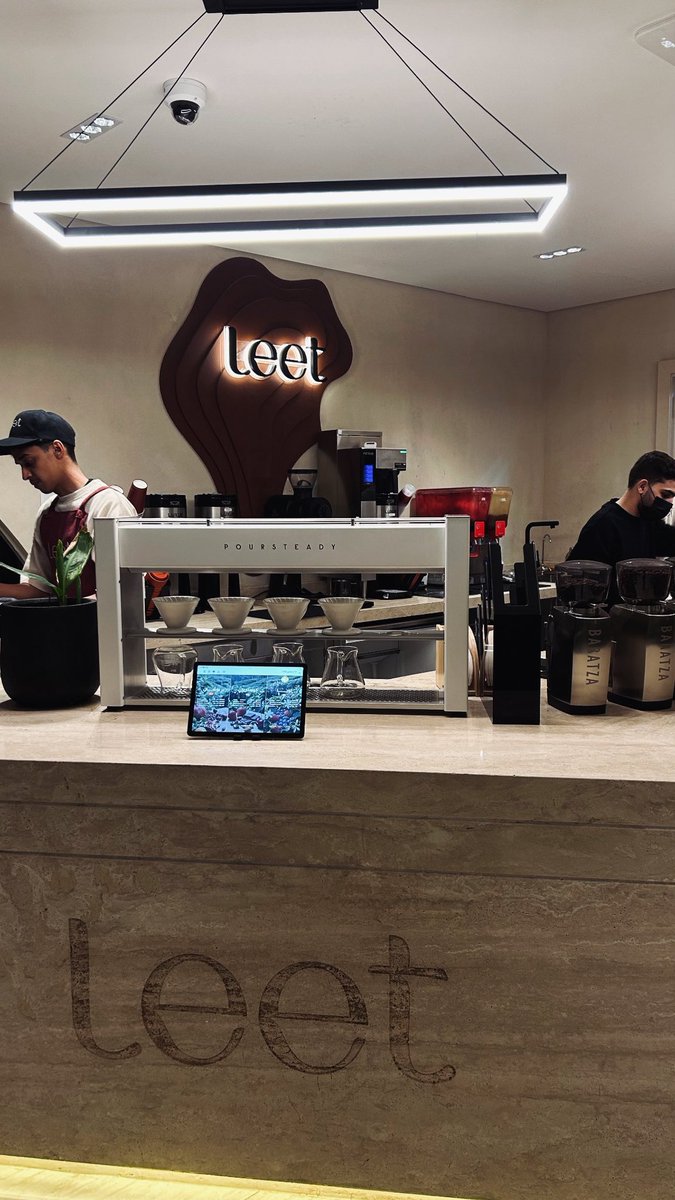 Farah🎓 tweet media